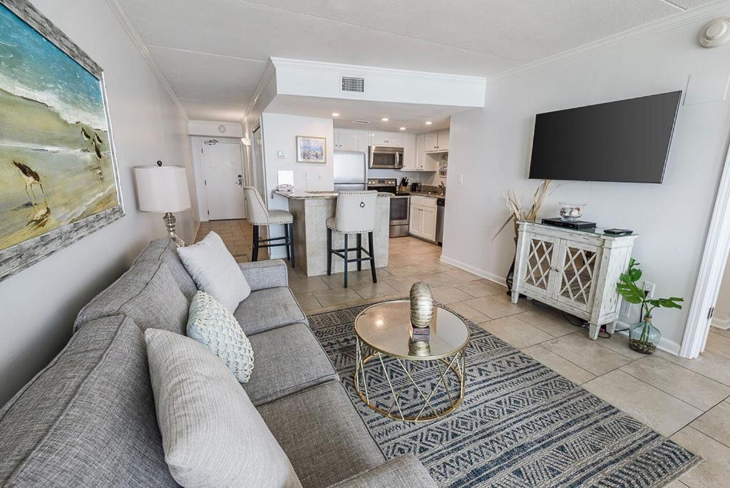 Island Winds East 408 By Albvr - Gorgeous Condo With Million Dollar Views In The Best Location On The Beach Gulf Shores Eksteriør billede